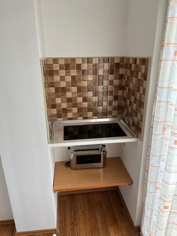 Karolin Apartman Buk Exterior photo