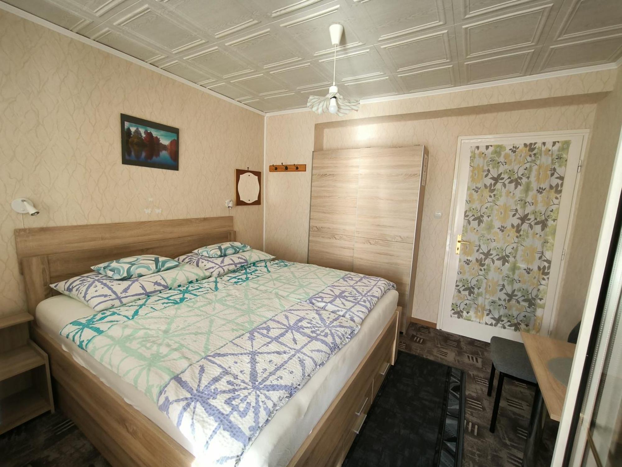 Karolin Apartman Buk Exterior photo